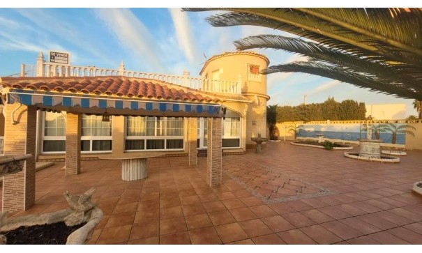 Detached Villa - Sale - Torrevieja - 0