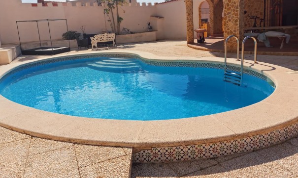 Detached Villa - Sale - Torrevieja - Torrevieja