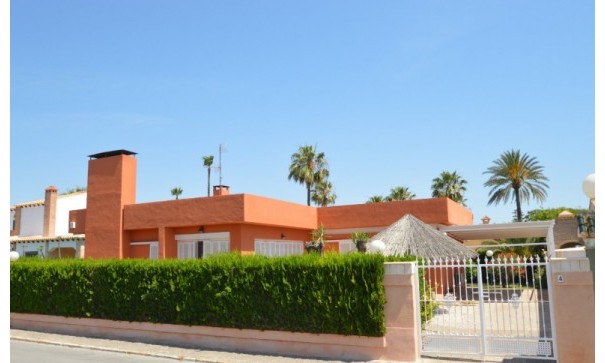 Detached Villa - Sale - Torrevieja - Torrevieja
