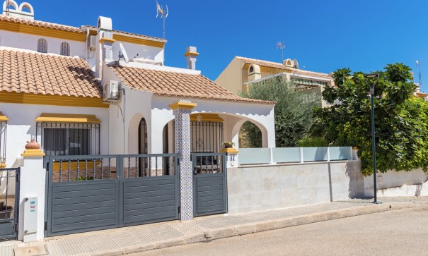 Dobbeltvilla - Videresalg - La Zenia - La Zenia