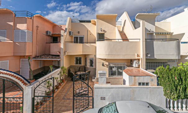 Dom miejski - Sprzedaż - Torrevieja - Torretas