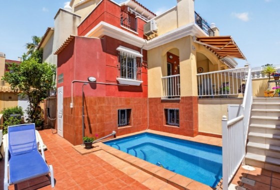 Dom szeregowy - Sprzedaż - Torrevieja -
                Torrevieja