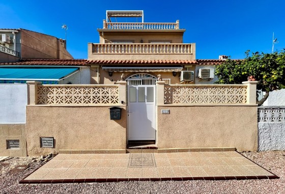 Dom szeregowy - Sprzedaż - Torrevieja -
                Torrevieja