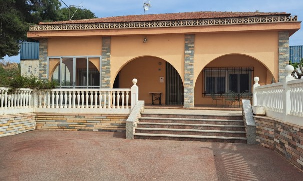 Finca landejendom - Videresalg - Novelda - Novelda