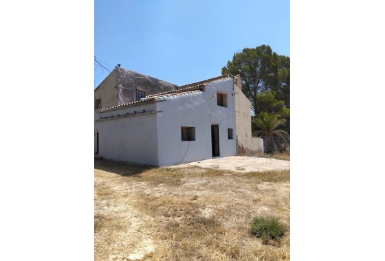 Finca / Landhaus - Wiederverkauf - Pinoso - Pinoso