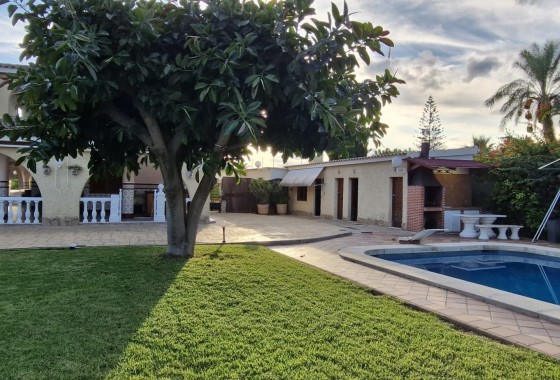 Finca / Landhuis - Herverkoop -
        Elche - CA04-12851