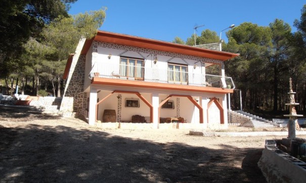 Finca lantlig egendom - Återförsäljning - Castalla - Castalla