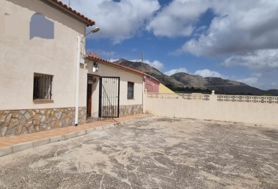 Finca Propiedad rural - Venta - Hondón de las Nieves - Hondón de las Nieves