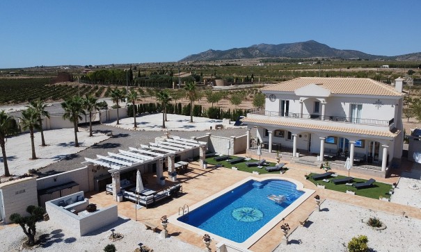 Freistehende Villa - New Build - Pinoso - Pinoso