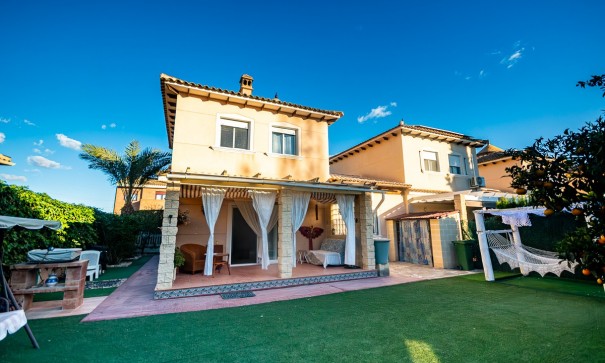 Freistehende Villa - Resale - Orihuela - Benferri