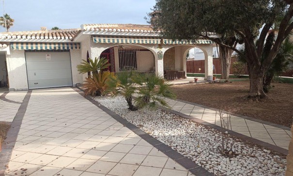 Freistehende Villa - Resale - Orihuela Costa - Campoamor