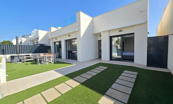 Freistehende Villa - Resale - Pilar de la Horadada - Lo Romero Golf