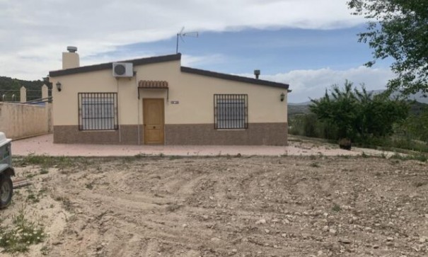 Freistehende Villa - Resale - Pinoso - Pinoso