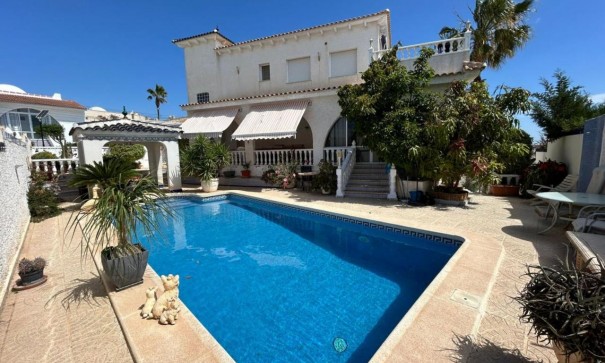 Freistehende Villa - Resale - Villamartín - Villamartín