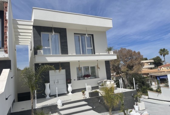 Freistehende Villa - Wiederverkauf - Los Balcones - Los Altos del Edén - Los Balcones