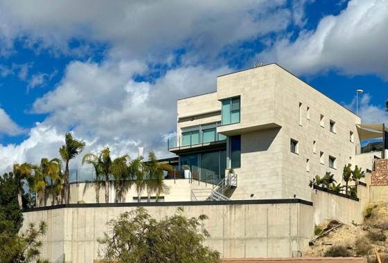 Freistehende Villa - Wiederverkauf - Murcia - Murcia