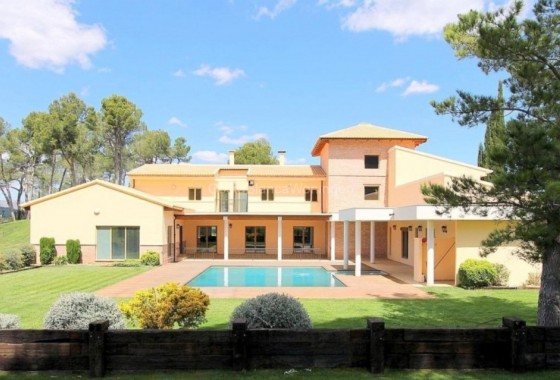 Freistehende Villa - Wiederverkauf - Penàguila - Penàguila