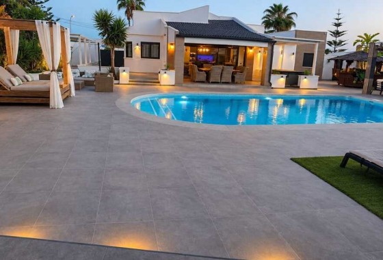 Freistehende Villa - Wiederverkauf - Torrevieja -
                Costa Blanca