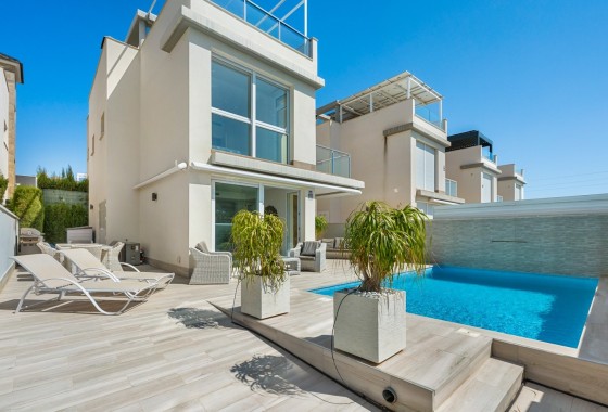 Freistehende Villa - Wiederverkauf - Torrevieja - Torrevieja
