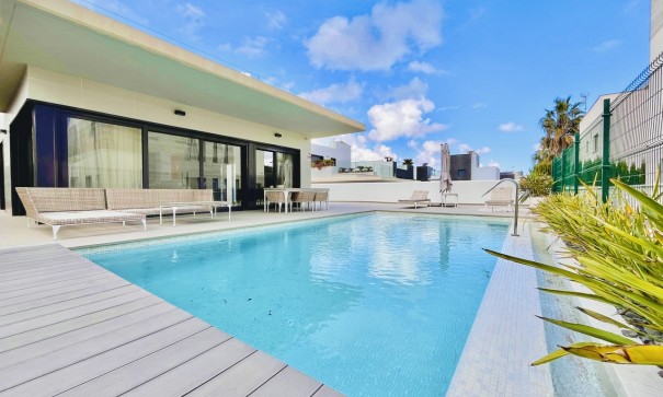 Fristående villa - Återförsäljning - Dehesa de Campoamor - Dehesa de campoamor