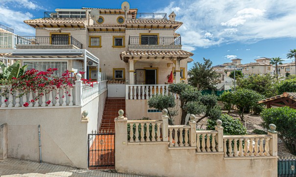 Fristående villa - Återförsäljning - La Zenia - Villas San Jose
