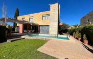 Fristående villa - Återförsäljning - Orihuela Costa - C4S-28296