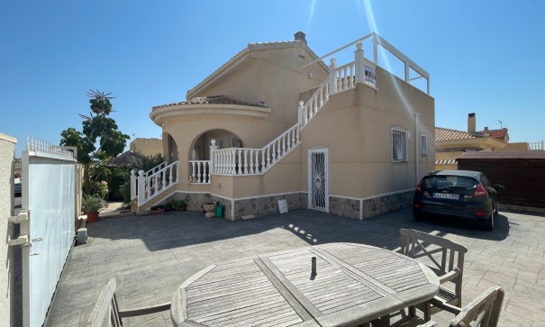 Fristående villa - Återförsäljning - Rojales - Rojales