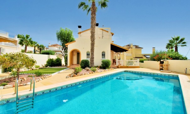 Fristående villa - Återförsäljning - Villamartín - Villamartín