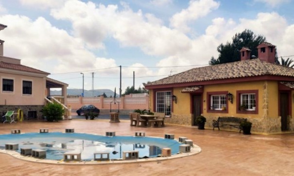 Fritliggende villa - Videresalg - Alicante - Alicante