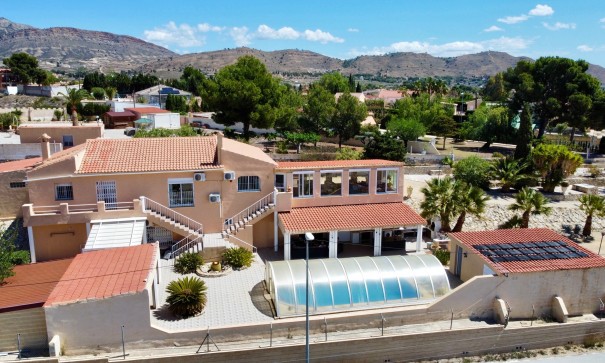 Fritliggende villa - Videresalg - Alicante - San Vicente del Raspeig