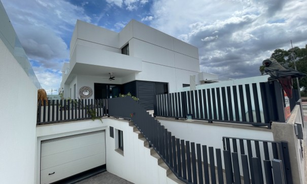 Fritliggende villa - Videresalg - Dolores - ZONA NUEVA