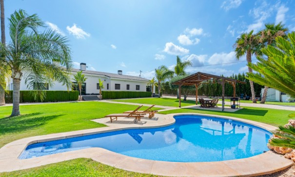 Fritliggende villa - Videresalg - Elche - Elche/Elx