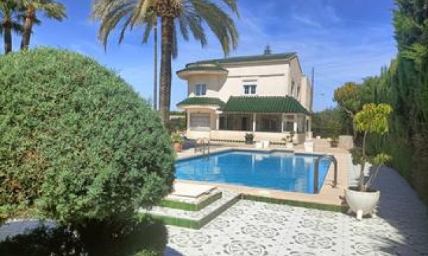 Fritliggende villa - Videresalg - Elche - Elche