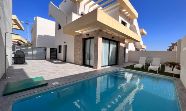 Fritliggende villa - Videresalg - Los Montesinos - Los Montesinos - Urb. La Herrada