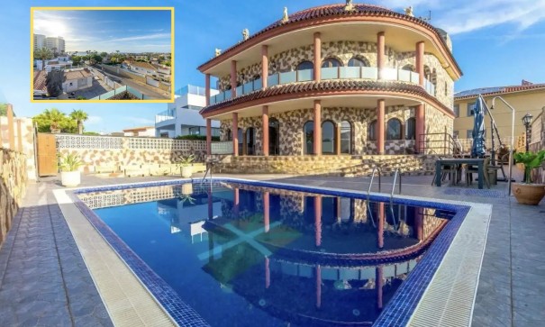 Fritliggende villa - Videresalg - Orihuela Costa - La Zenia