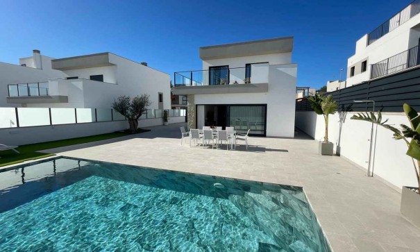 Fritliggende villa - Videresalg - San Miguel de Salinas - San Miguel