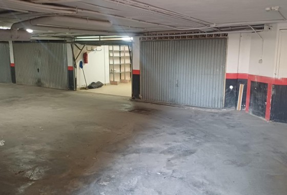 Garage - Herverkoop - Torrevieja -
                La Mata