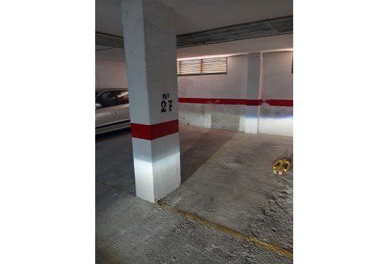 Garage - Revente -
        Torrevieja - C6R-81471