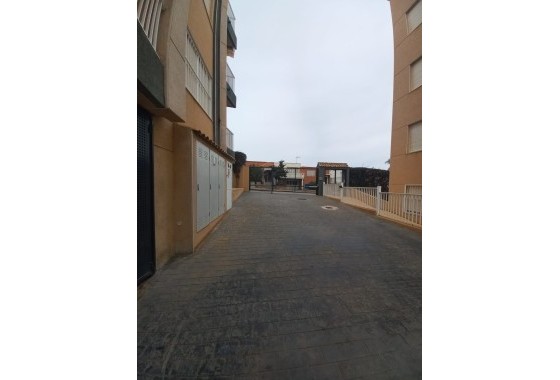 Garage - Wiederverkauf - La Mata -
                La Mata