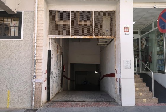 Garage - Wiederverkauf - Torrevieja - Centro
