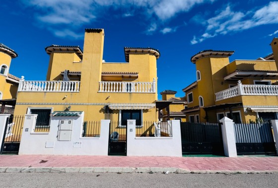 Halfvrijstaande villa - Herverkoop -
        Ciudad Quesada - Rojales - CA16-40815