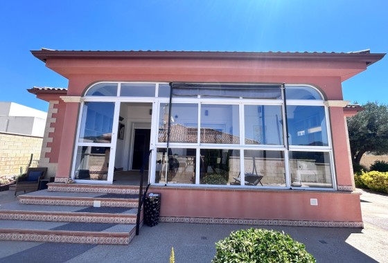 Halfvrijstaande villa - Herverkoop - La Romana - La Romana