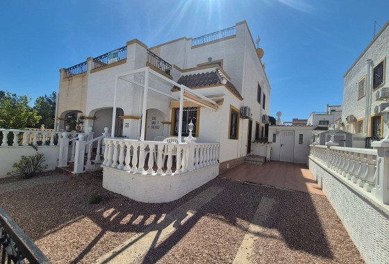 Halfvrijstaande villa - Herverkoop - Los Altos - Los Altos