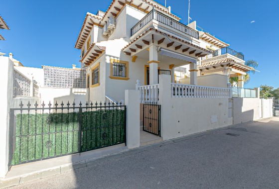 Halfvrijstaande villa - Herverkoop - Playa Flamenca -
                Playa Flamenca