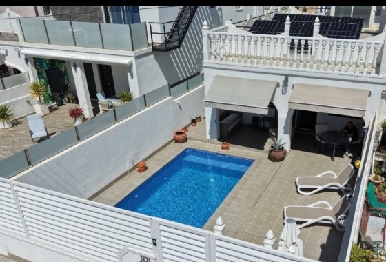 Halfvrijstaande villa - Herverkoop - San Miguel de Salinas -
                San Miguel de Salinas