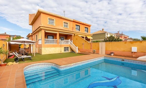 Halfvrijstaande villa - Herverkoop - Torrevieja - Aguas Nuevas