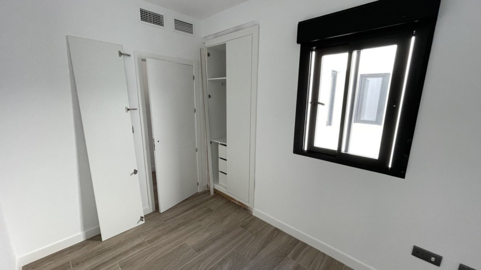 Herverkoop - Apartement Flat -
Algorfa