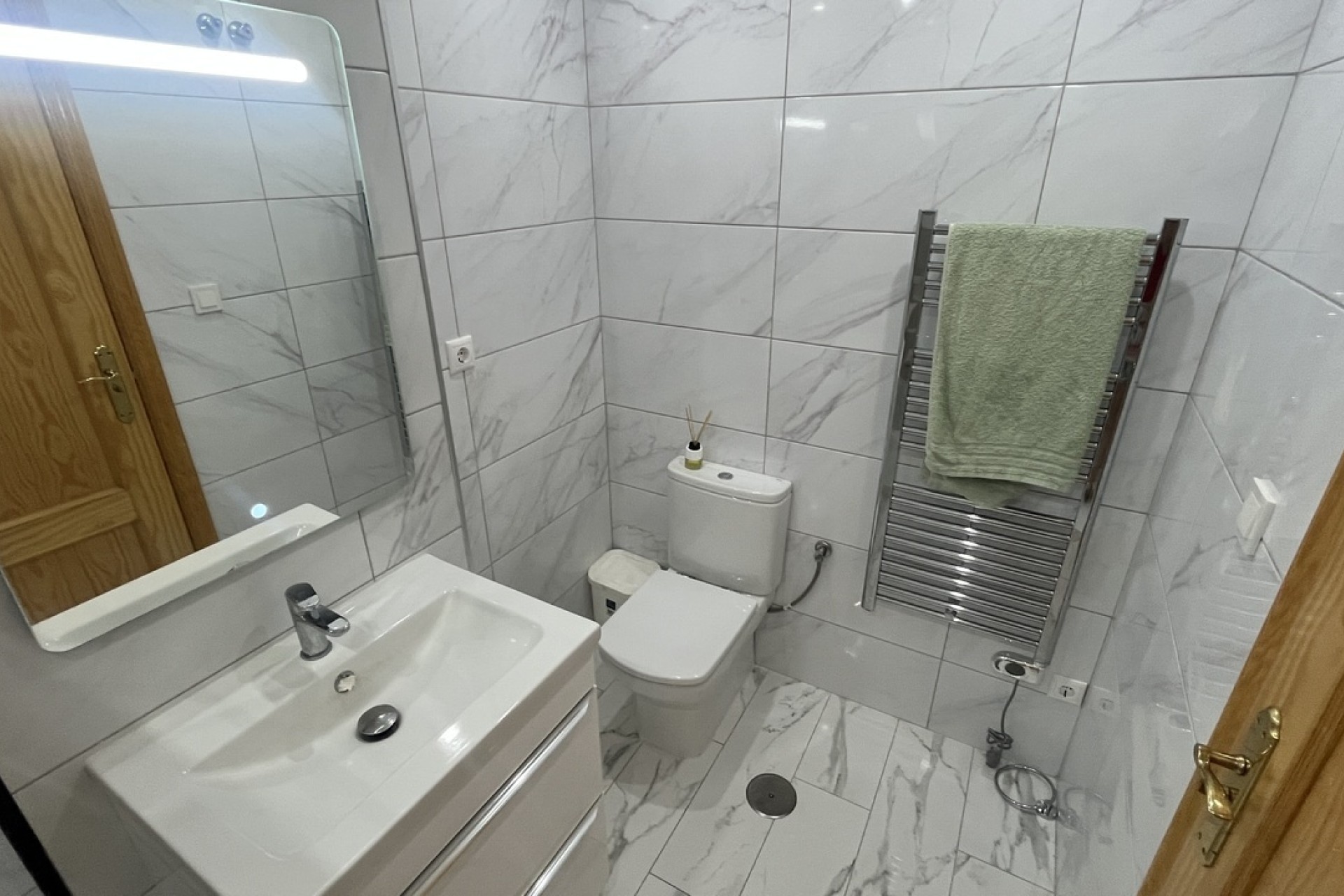 Herverkoop - Apartement Flat -
Algorfa
