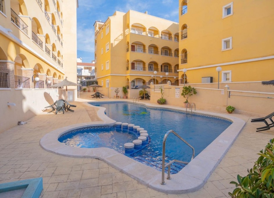 Herverkoop - Apartement Flat -
Algorfa