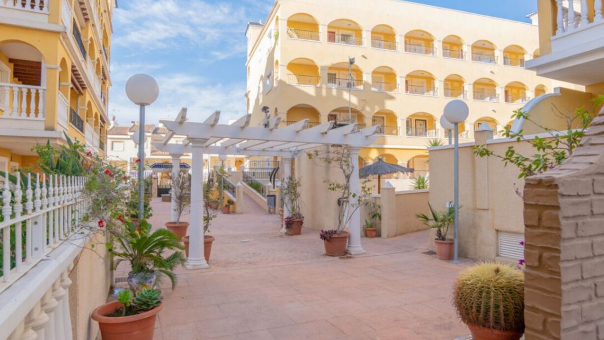 Herverkoop - Apartement Flat -
Algorfa